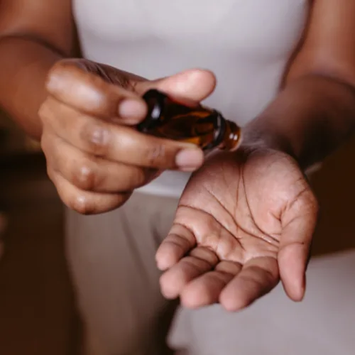 Huile essentielle contre les rats : solution naturelle et efficace